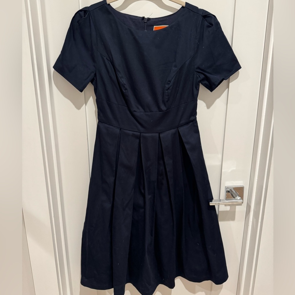 ModCloth Fit & Flare Dress in
Navy Blue V size Small s professional old money